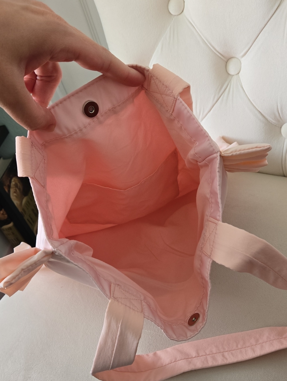 Durable Bow-Embroidered Ruffle Tote In Soft PInk, NWOT - Picture 8 of 14